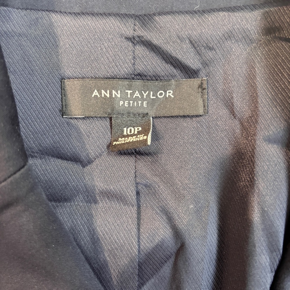 Ann Taylor Navy Blazer - Picture 4 of 5